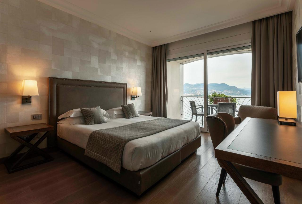 Quarto Duplo ou Twin Deluxe com Vista Lago